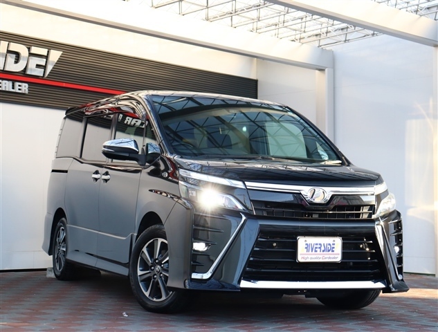 トヨタ ヴォクシー ２．０ ＺＳ 煌ＩＩ R1年 (関東) 99