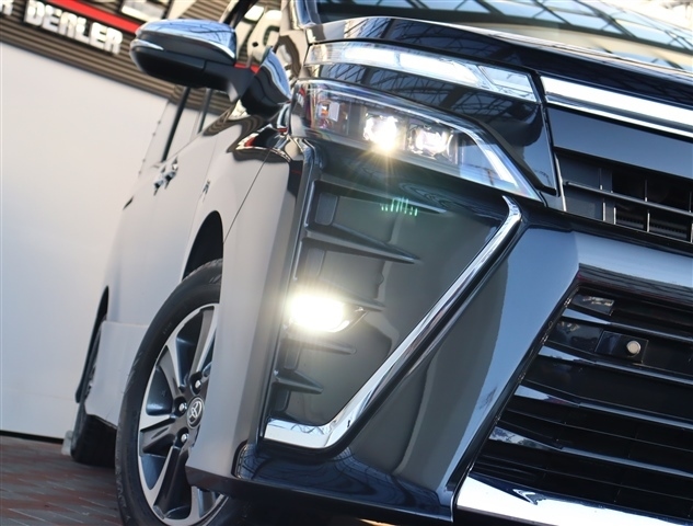 トヨタ ヴォクシー ２．０ ＺＳ 煌ＩＩ R1年 (関東) 99