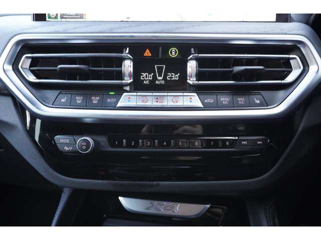 ＢＭＷ Ｘ４ Ｘドライブ２０Ｄ Ｍスポーツ ディーゼルターボ ４ＷＤ R5年 (近畿) 99