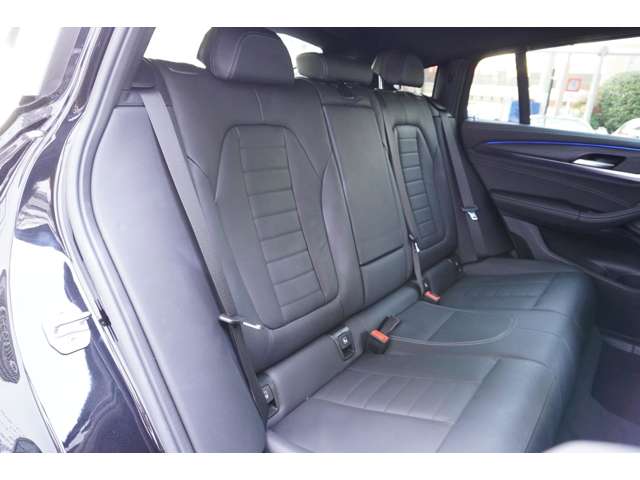 ＢＭＷ Ｘ４ Ｘドライブ２０Ｄ Ｍスポーツ ディーゼルターボ ４ＷＤ R5年 (近畿) 99