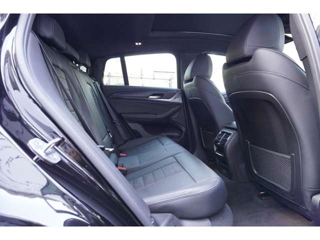 ＢＭＷ Ｘ４ Ｘドライブ２０Ｄ Ｍスポーツ ディーゼルターボ ４ＷＤ R5年 (近畿) 99