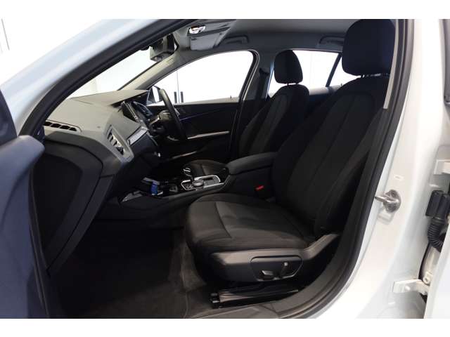 ＢＭＷ １シリーズ １１８Ｄ プレイ ディーゼルターボ R6年 (近畿) 99