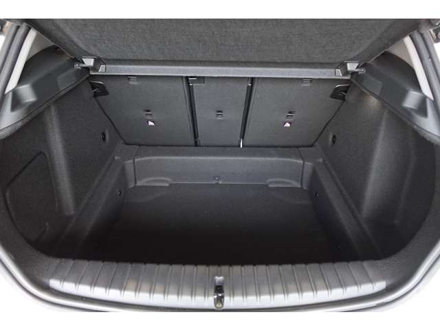 ＢＭＷ １シリーズ １１８Ｄ プレイ ディーゼルターボ R6年 (近畿) 99