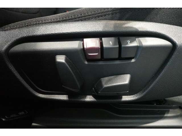 ＢＭＷ １シリーズ １１８Ｄ プレイ ディーゼルターボ R6年 (近畿) 99