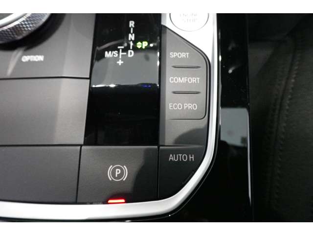 ＢＭＷ １シリーズ １１８Ｄ プレイ ディーゼルターボ R6年 (近畿) 99