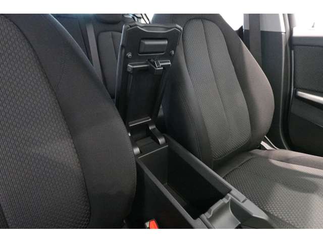 ＢＭＷ １シリーズ １１８Ｄ プレイ ディーゼルターボ R6年 (近畿) 99