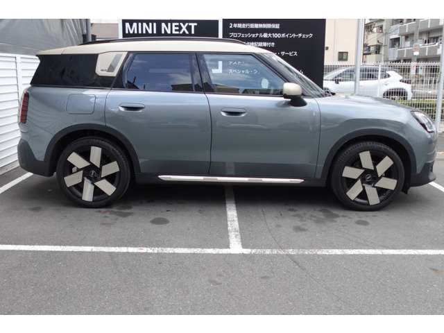 ミニ ミニカントリーマン Ｓ ＡＬＬ４ ＤＣＴ ４ＷＤ R6年 (近畿) 99