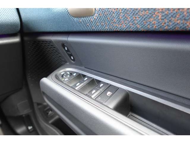 ミニ ミニカントリーマン Ｓ ＡＬＬ４ ＤＣＴ ４ＷＤ R6年 (近畿) 99