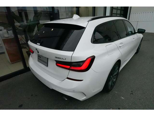 ＢＭＷ ３シリーズ ３２０Ｄ Ｘドライブ Ｍスポーツ ディーゼルターボ ４ＷＤ R4年 (近畿) 99