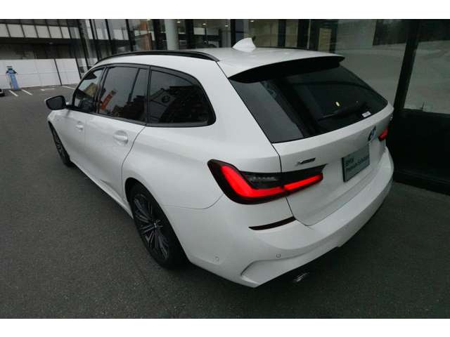 ＢＭＷ ３シリーズ ３２０Ｄ Ｘドライブ Ｍスポーツ ディーゼルターボ ４ＷＤ R4年 (近畿) 99