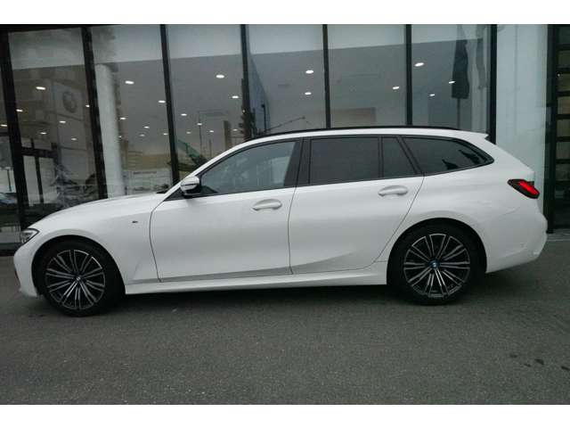 ＢＭＷ ３シリーズ ３２０Ｄ Ｘドライブ Ｍスポーツ ディーゼルターボ ４ＷＤ R4年 (近畿) 99