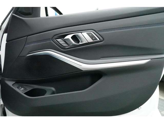 ＢＭＷ ３シリーズ ３２０Ｄ Ｘドライブ Ｍスポーツ ディーゼルターボ ４ＷＤ R4年 (近畿) 99