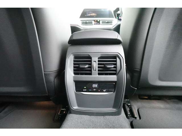 ＢＭＷ ３シリーズ ３２０Ｄ Ｘドライブ Ｍスポーツ ディーゼルターボ ４ＷＤ R4年 (近畿) 99