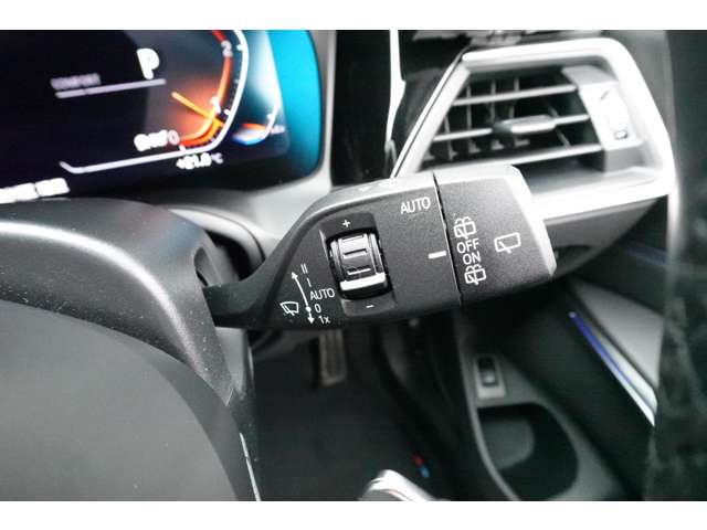 ＢＭＷ ３シリーズ ３２０Ｄ Ｘドライブ Ｍスポーツ ディーゼルターボ ４ＷＤ R4年 (近畿) 99