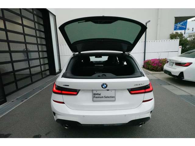 ＢＭＷ ３シリーズ ３２０Ｄ Ｘドライブ Ｍスポーツ ディーゼルターボ ４ＷＤ R4年 (近畿) 99