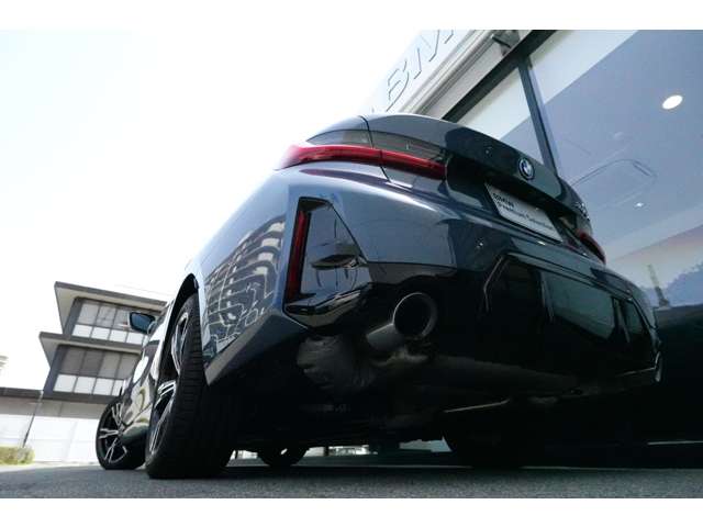 ＢＭＷ ３シリーズ ３３０ｅ　Ｍスポーツ R6年 (近畿) 99