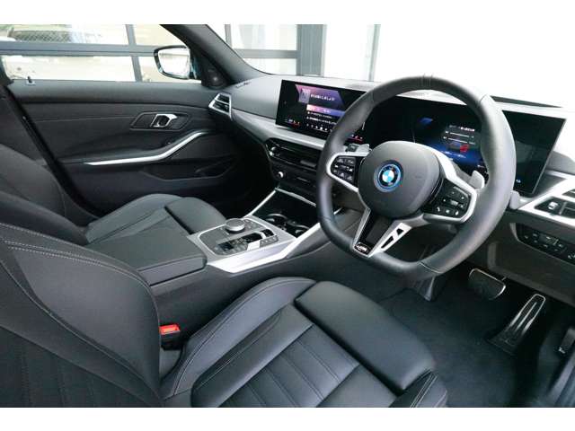 ＢＭＷ ３シリーズ ３３０ｅ　Ｍスポーツ R6年 (近畿) 99