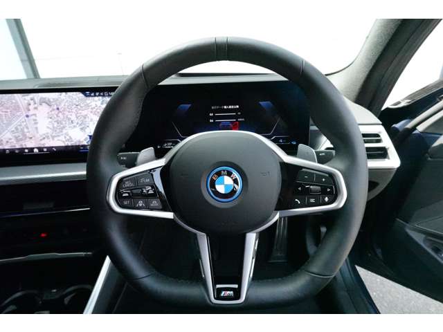 ＢＭＷ ３シリーズ ３３０ｅ　Ｍスポーツ R6年 (近畿) 99