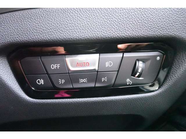 ＢＭＷ ３シリーズ ３３０ｅ　Ｍスポーツ R6年 (近畿) 99