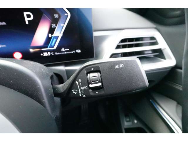 ＢＭＷ ３シリーズ ３３０ｅ　Ｍスポーツ R6年 (近畿) 99