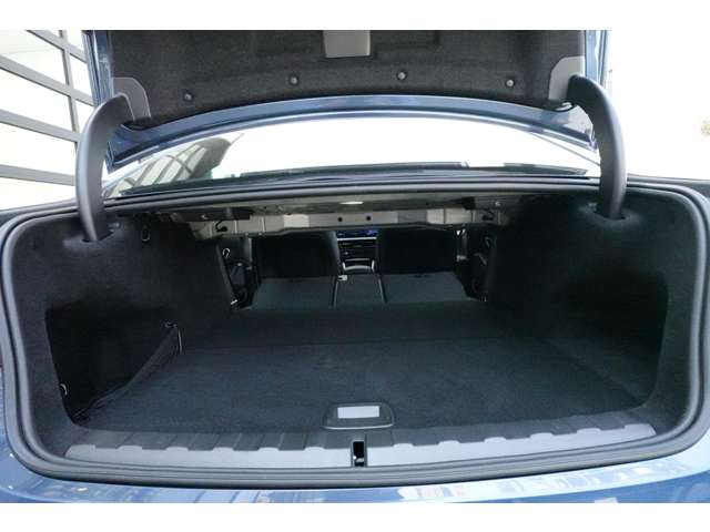 ＢＭＷ ３シリーズ ３３０ｅ　Ｍスポーツ R6年 (近畿) 99