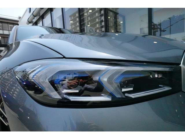 ＢＭＷ ３シリーズ ３３０ｅ　Ｍスポーツ R6年 (近畿) 99