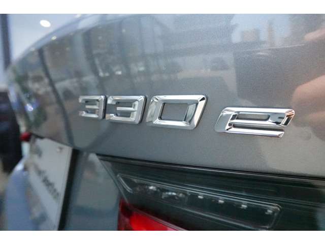 ＢＭＷ ３シリーズ ３３０ｅ　Ｍスポーツ R6年 (近畿) 99