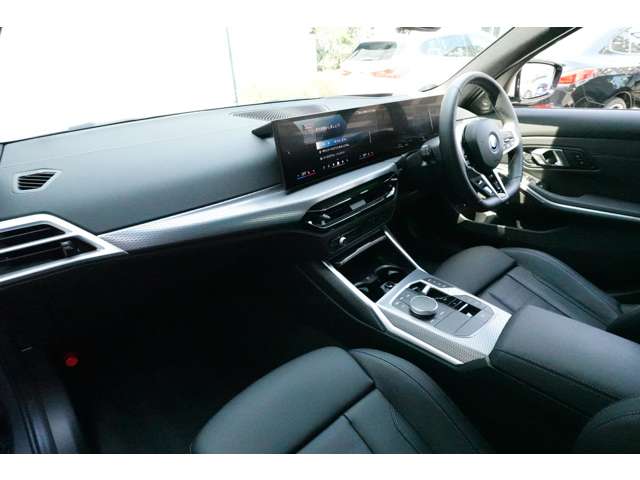 ＢＭＷ ３シリーズ ３３０ｅ　Ｍスポーツ R6年 (近畿) 99