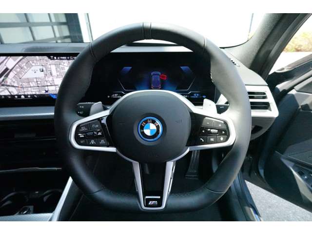 ＢＭＷ ３シリーズ ３３０ｅ　Ｍスポーツ R6年 (近畿) 99