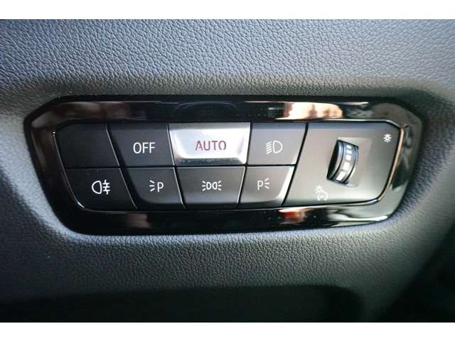 ＢＭＷ ３シリーズ ３３０ｅ　Ｍスポーツ R6年 (近畿) 99