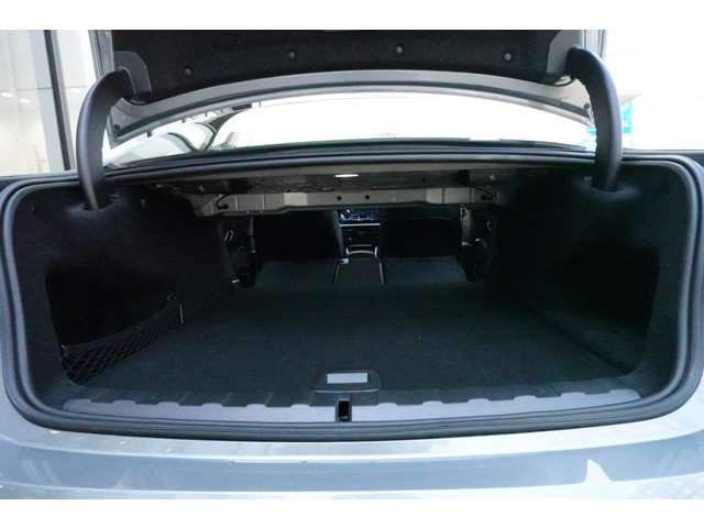 ＢＭＷ ３シリーズ ３３０ｅ　Ｍスポーツ R6年 (近畿) 99