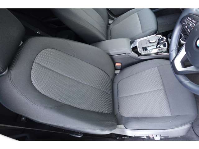 ＢＭＷ １シリーズ １１８Ｄ プレイ エディション ジョイ プラス ディーゼルターボ R3年 (近畿) 99