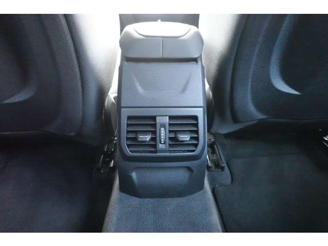 ＢＭＷ １シリーズ １１８Ｄ プレイ エディション ジョイ プラス ディーゼルターボ R3年 (近畿) 99