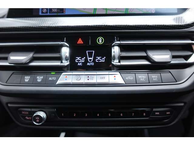 ＢＭＷ １シリーズ １１８Ｄ プレイ エディション ジョイ プラス ディーゼルターボ R3年 (近畿) 99