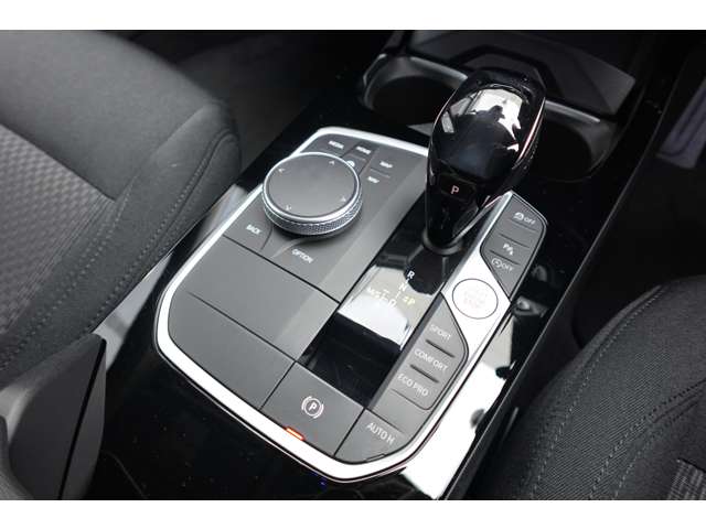 ＢＭＷ １シリーズ １１８Ｄ プレイ エディション ジョイ プラス ディーゼルターボ R3年 (近畿) 99