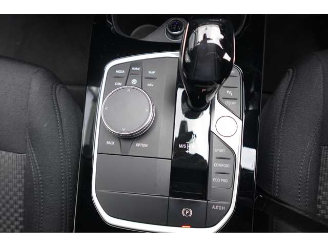 ＢＭＷ １シリーズ １１８Ｄ プレイ エディション ジョイ プラス ディーゼルターボ R3年 (近畿) 99