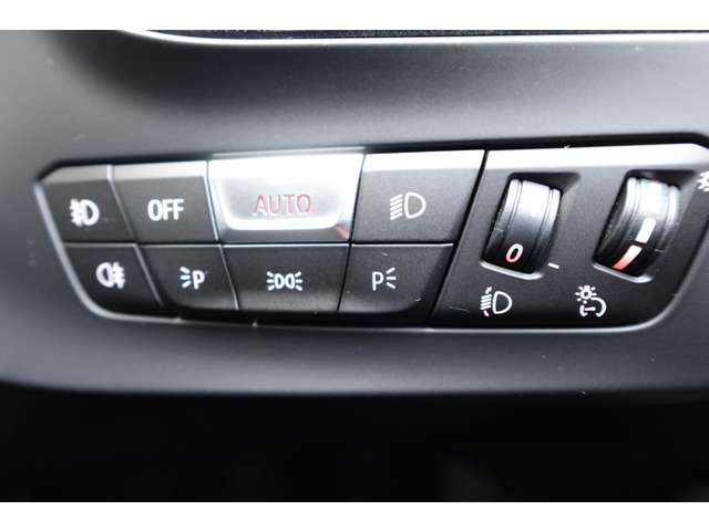 ＢＭＷ １シリーズ １１８Ｄ プレイ エディション ジョイ プラス ディーゼルターボ R3年 (近畿) 99