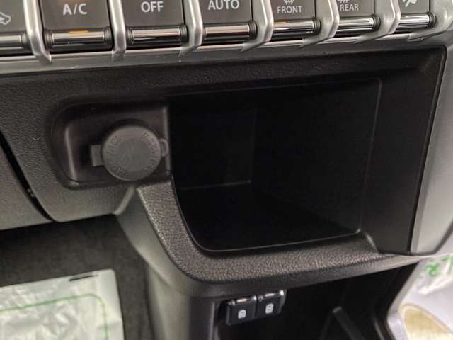 スズキ クロスビー １．０ ハイブリッド ＭＺ ４ＷＤ R6年 (北海道) 99