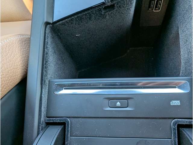 ボルボ Ｖ６０ Ｔ５　モメンタム R1年 (東北) 99