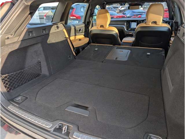 ボルボ Ｖ６０ Ｔ５　モメンタム R1年 (東北) 99