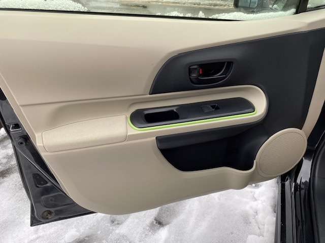 トヨタ アクア １．５ Ｓ H24年 (東北) 99