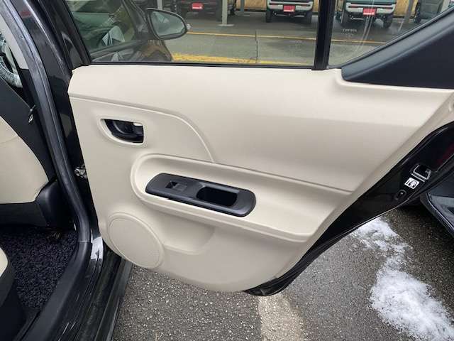 トヨタ アクア １．５ Ｓ H24年 (東北) 99