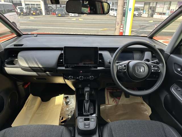 ホンダ フィット　ハイブリッド １．５ Ｅ：ＨＥＶ ホーム ブラックスタイル R6年 (東海) 99