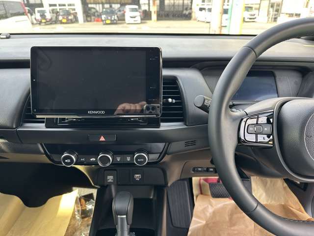 ホンダ フィット　ハイブリッド １．５ Ｅ：ＨＥＶ ホーム ブラックスタイル R6年 (東海) 99