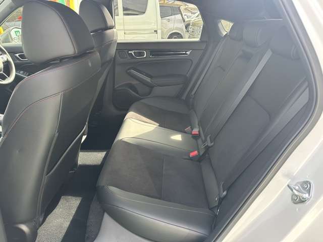 ホンダ シビック　ハイブリッド ２．０ Ｅ：ＨＥＶ R4年 (東海) 99