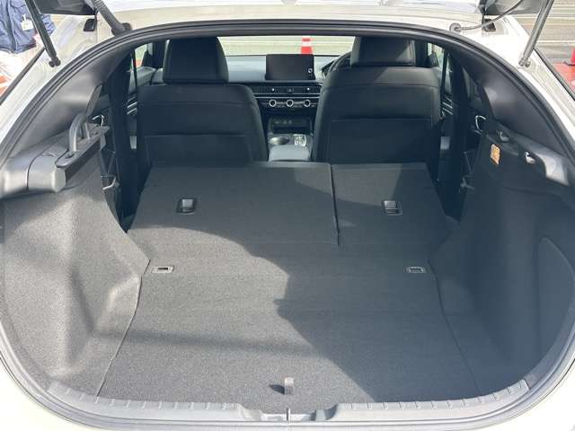 ホンダ シビック　ハイブリッド ２．０ Ｅ：ＨＥＶ R4年 (東海) 99