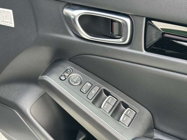 ホンダ シビック　ハイブリッド ２．０ Ｅ：ＨＥＶ R4年 (東海) 99