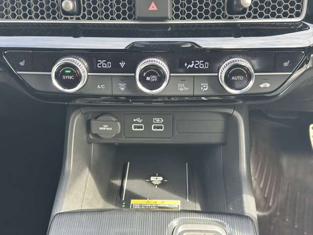 ホンダ シビック　ハイブリッド ２．０ Ｅ：ＨＥＶ R4年 (東海) 99