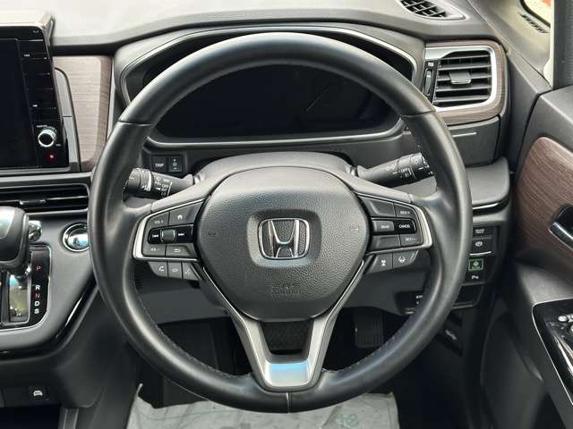 ホンダ オデッセイ　ハイブリッド ２．０ Ｅ：ＨＥＶ アブソルート R3年 (東海) 99