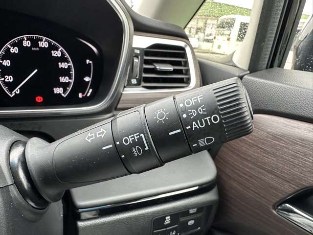 ホンダ オデッセイ　ハイブリッド ２．０ Ｅ：ＨＥＶ アブソルート R3年 (東海) 99